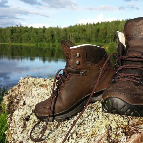 hiking-boots-g01f5a65a7_1280